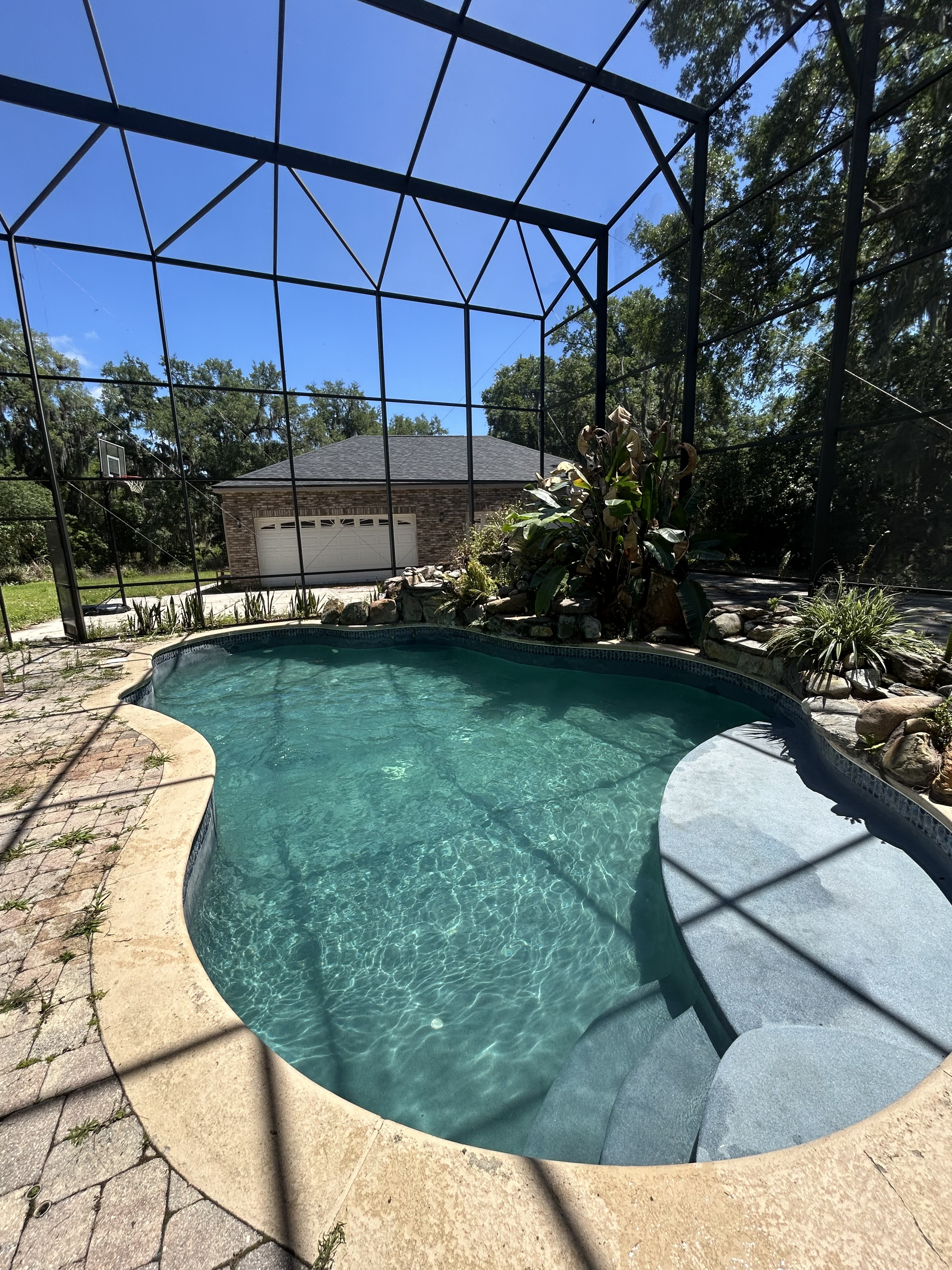 Crystal clear pool
